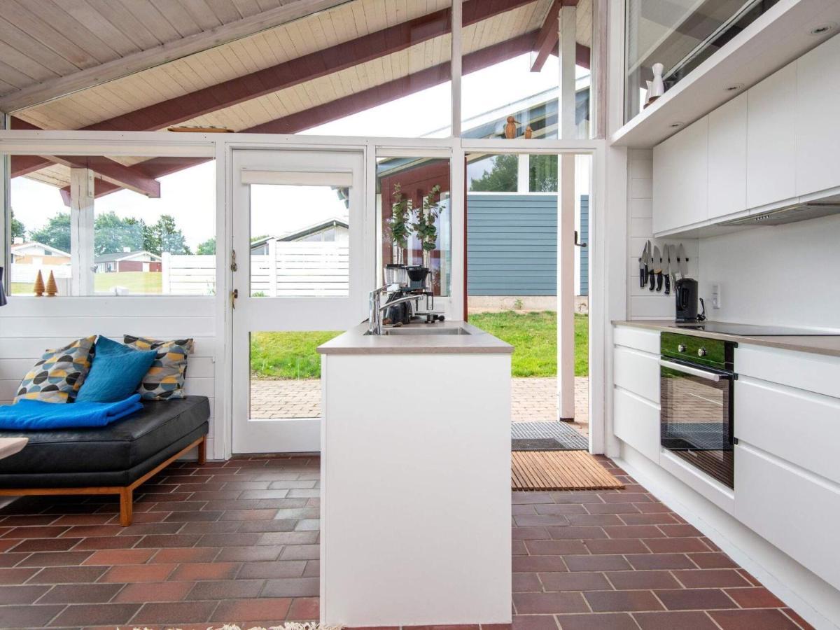 6 Person Holiday Home In Aabenraa Exteriör bild