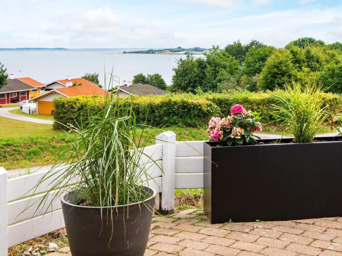 6 Person Holiday Home In Aabenraa Exteriör bild